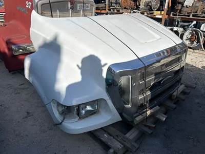 Ford F-650 Hood for a 2005 Ford F650