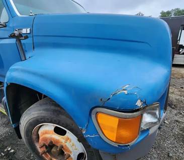 Ford F-700 Hood for a 1995 Ford F700