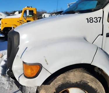Ford F-750 Hood