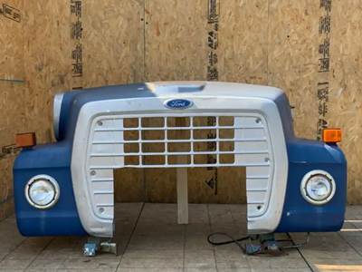 Ford LNT8000 Hood