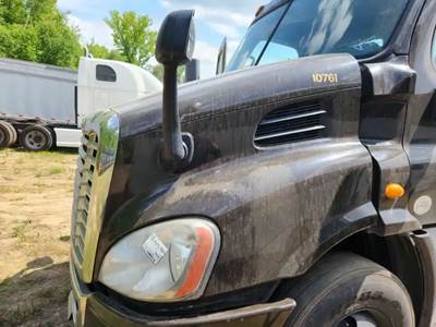 Freightliner Cascadia 113 Hood