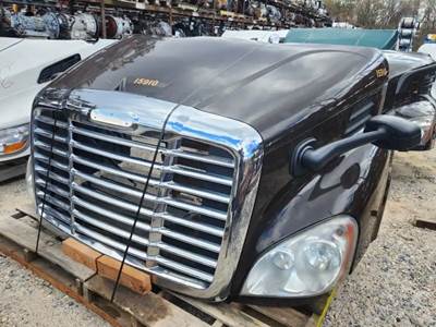 Freightliner Cascadia 113 Hood