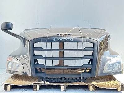 Freightliner Cascadia 116 Hood for a 2022 Freightliner Cascadia 116 Day Cab