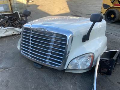 Freightliner Cascadia 125 Hood