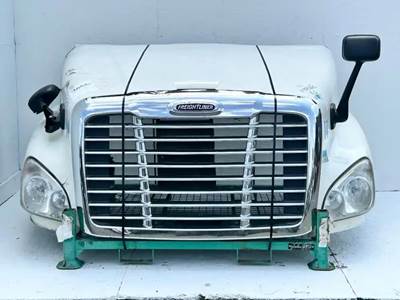Freightliner Cascadia 125 Hood