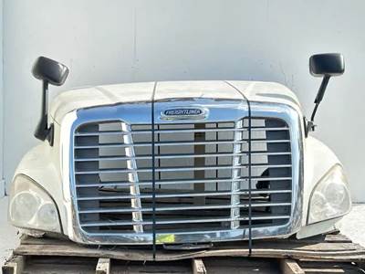 Freightliner Cascadia 125 Hood