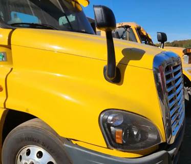 Freightliner Cascadia 125 Hood