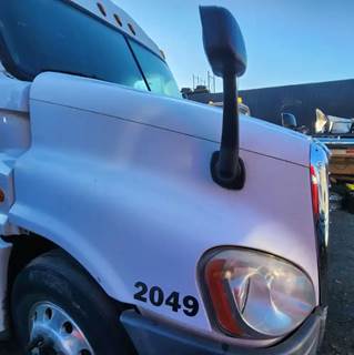 Freightliner Cascadia 125 Hood
