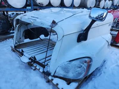 Freightliner Cascadia 125 Hood