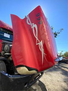Freightliner Century Class 120 Hood for a 2007 Freightliner CST120