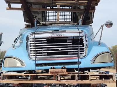 Freightliner Columbia 120 Hood