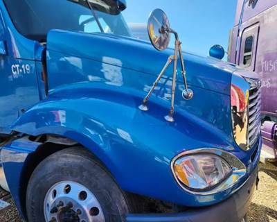 Freightliner Columbia 120 Hood for a 2018 Freightliner Columbia 120 Glider