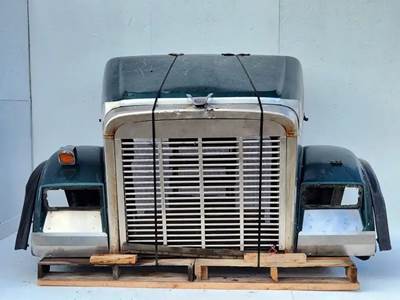 Freightliner FLD120SD Hood