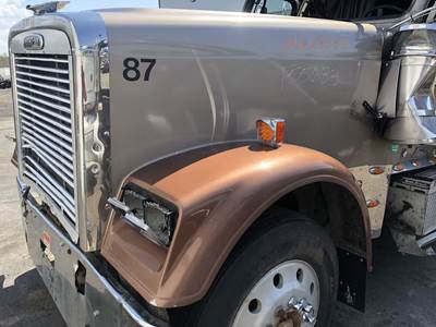Freightliner FLD132 Classic XL Hood for a 2007 Freightliner FLD132 XL CLASSIC