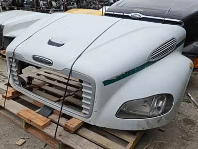 Freightliner M2 106 Hood