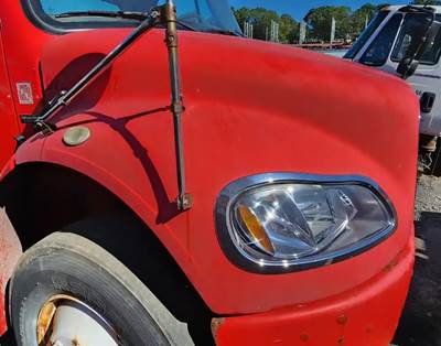 Freightliner M2 106 Hood
