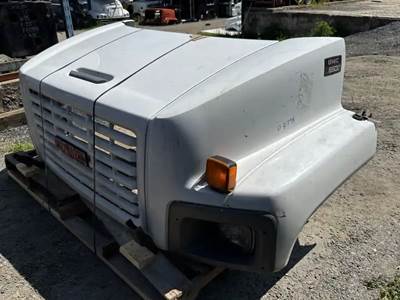GMC C6500 Hood