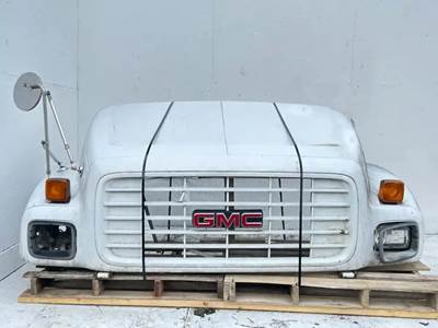 GMC C7500 Hood