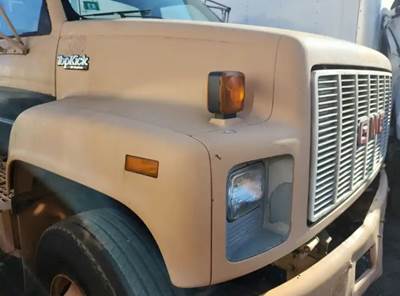 GMC TopKick C7000 Hood for a 1991 GMC C7000 Topkick