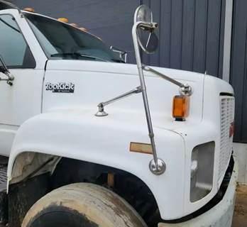 GMC TopKick C7000 Hood for a 1991 GMC C7000 Topkick