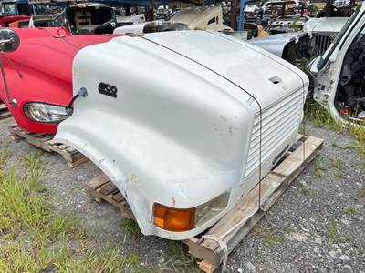 International 4700 Hood