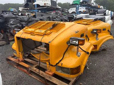 International 4900 Hood