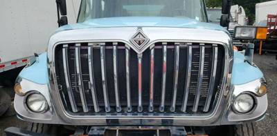 International 7400 Hood
