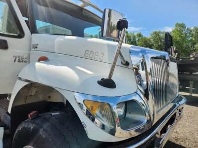 Used 2007 International 7500 Hood Assembly 35" Length White Fiberglass