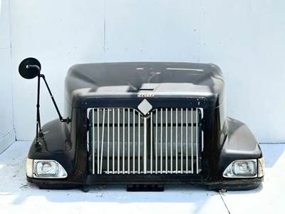 International 9200i Hood