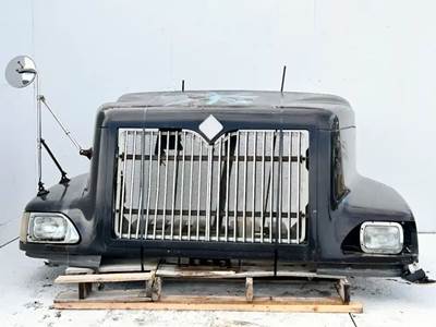 International 9200i Hood