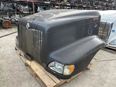 International 9200i Hood