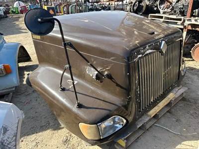 International 9200i Hood