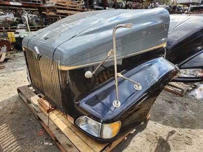 International 9200i Hood