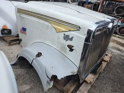 International 9900i Hood