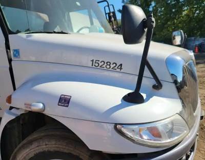 International DuraStar 4300 Hood