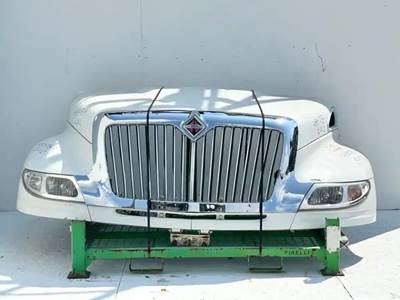 International DuraStar 4300 Hood