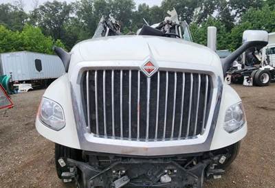 International LT625 Hood