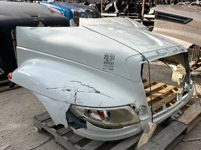 International MV607 Hood