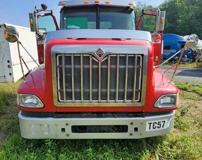 International Paystar 5900i Hood