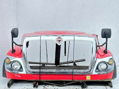 International WorkStar 7600 Hood