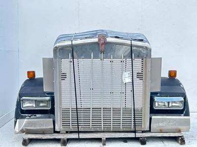 Kenworth Hood for a 1990 Kenworth Glider