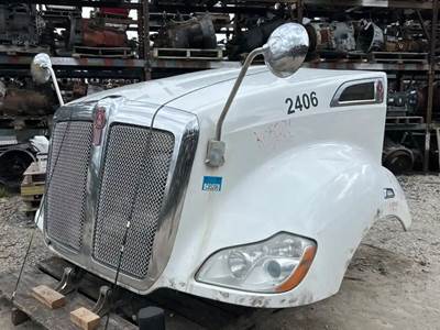 Kenworth T680 Hood