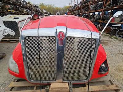 Kenworth T680 Hood