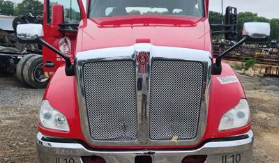 Kenworth T680 Hood