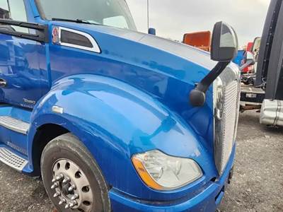 Kenworth T680 Hood