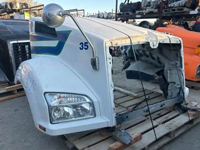 Kenworth T880 Hood