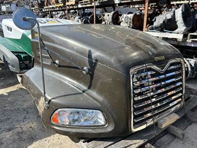 Mack CXU613T Hood