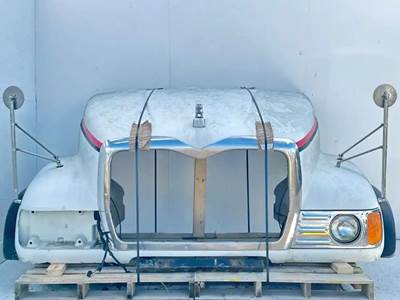 Mack Granite CV713 Hood for a 2004 Mack CV713 Granite