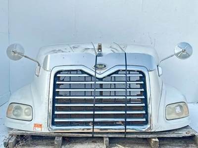 Mack Vision CX613 Hood for a 2001 Mack CX613 Vision