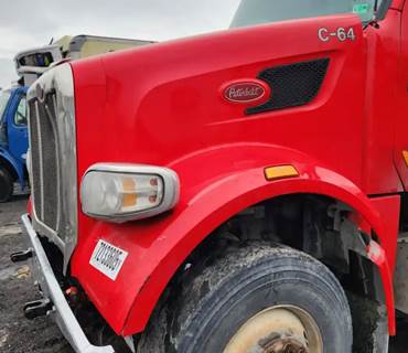 Peterbilt 567 Hood